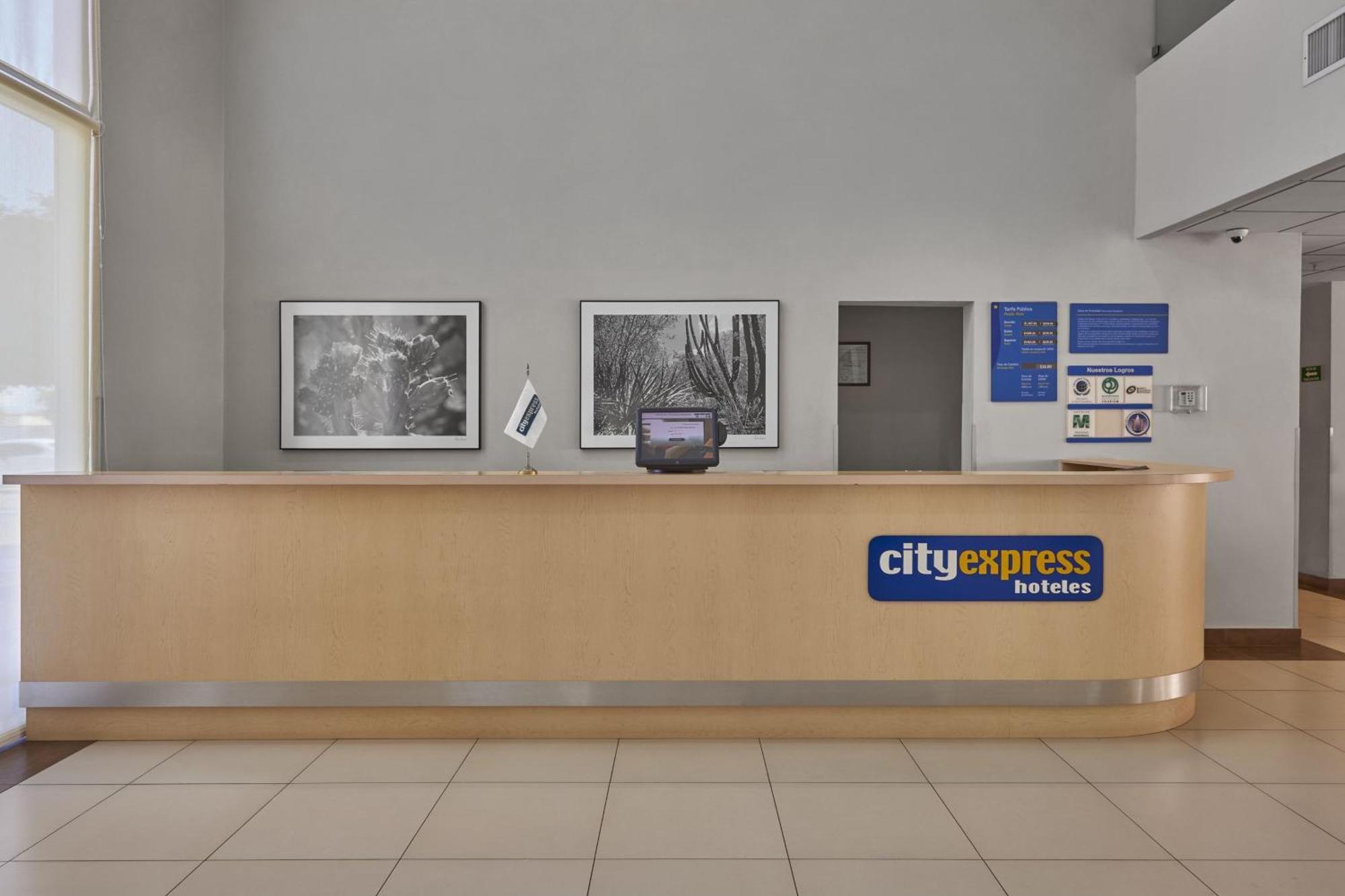 City Express By Marriott Ciudad Obregón Eksteriør billede